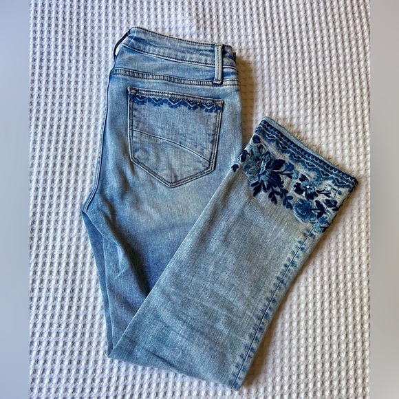 Driftwood Colette embroidered jeans from Sundance. Size 26. - Picture 1 of 5